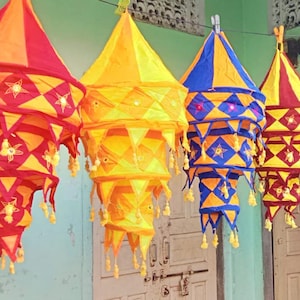 100 Pcs Mix Lot Indian Wedding Decor Christmas Lanterns Collapsible Lamps Colorful Tent Hangings Garden Chandeliers Handmade Cotton Fabric
