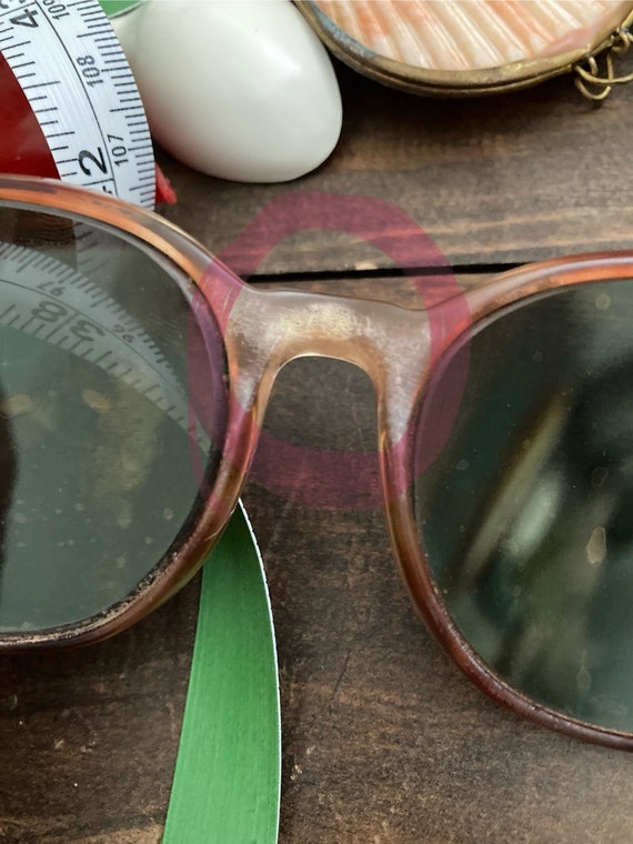 Sunglasses 1970s Tortoiseshell Annie Hall Frame Gray Grey  display picture 1