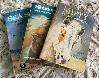 Vintage Books Misty of Chincoteague Stormy Misty’s Foal Sea Star Orphan of Chincoteague Set of 3 Paperbacks