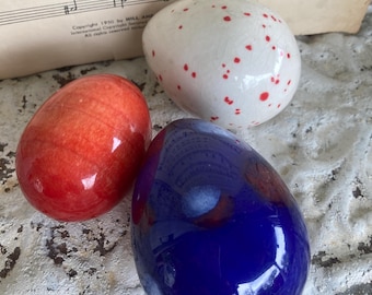 Vintage Eggs Handmade Red Dyed Marble White & Red Dotted Navy Blue Red and White Dotted Greenware Eggs Set of 3