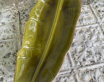 Vintage Banana Leaf Dish Treasure Craft 1963 MCM Made in USA