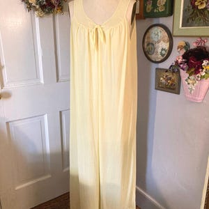 Negligee Vintage Yellow Negligee with Sash Tie Neck in Woven Pattern Fabric by Kayser 1970s