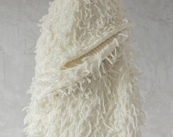 Twist Loop Wool Knit Fabric | Fluffy Tassel Texture for Coats, Scarves