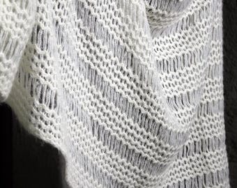 Luxury Openwork Wool Knit Fabric - Heavy Cable Knit for Coats & Wraps