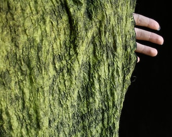Moss Texture 3D Pleated Fabric, Stretch Drape Material, Retro Green Distressed Designer Cloth