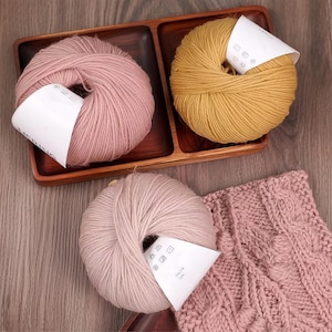 Luxurious Merino Wool Yarn: Soft, Warm, Durable for Knitting & Crochet
