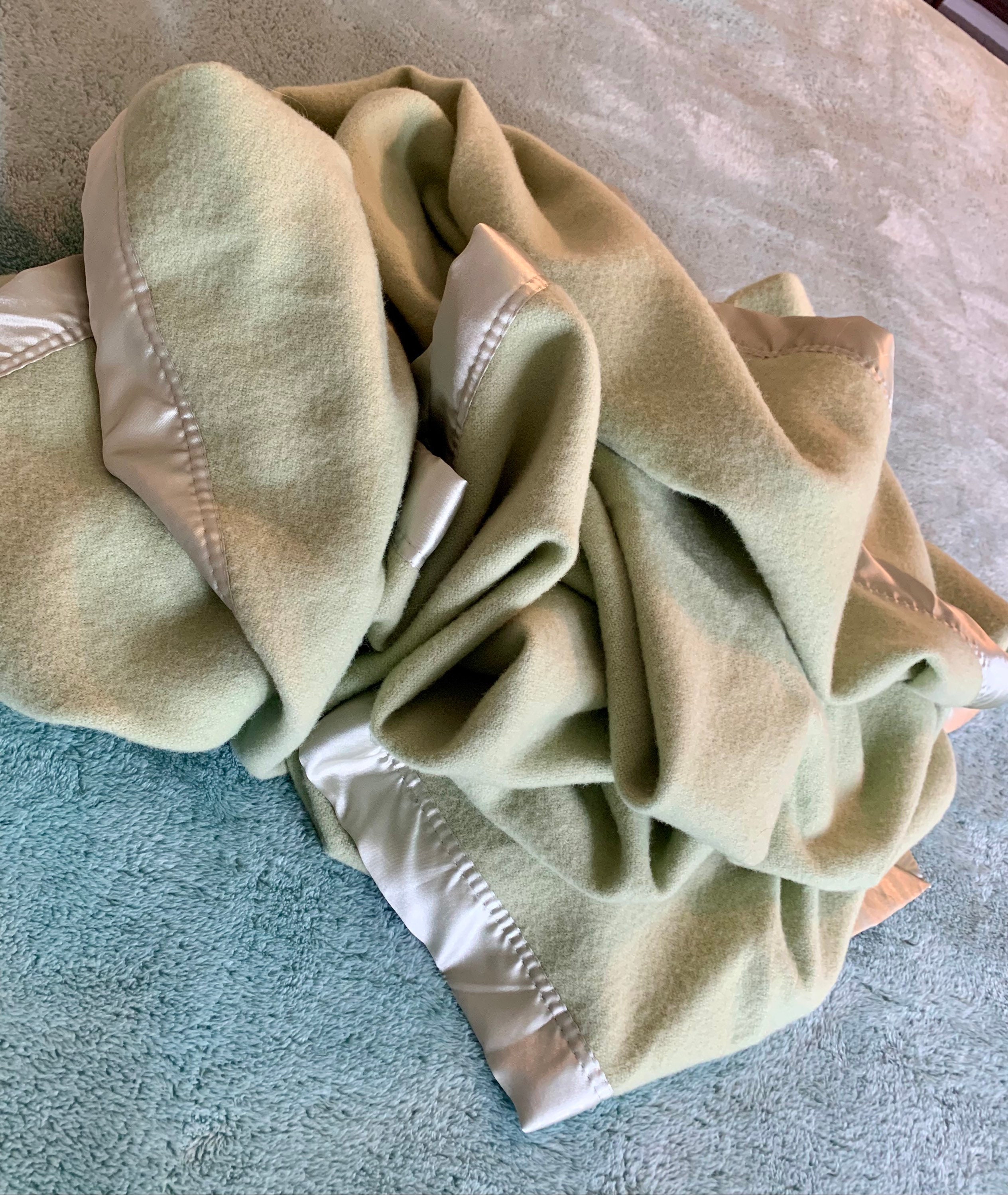 Vintage Twin/full Sage Green Wool Blanket Satin Trim Great Etsy