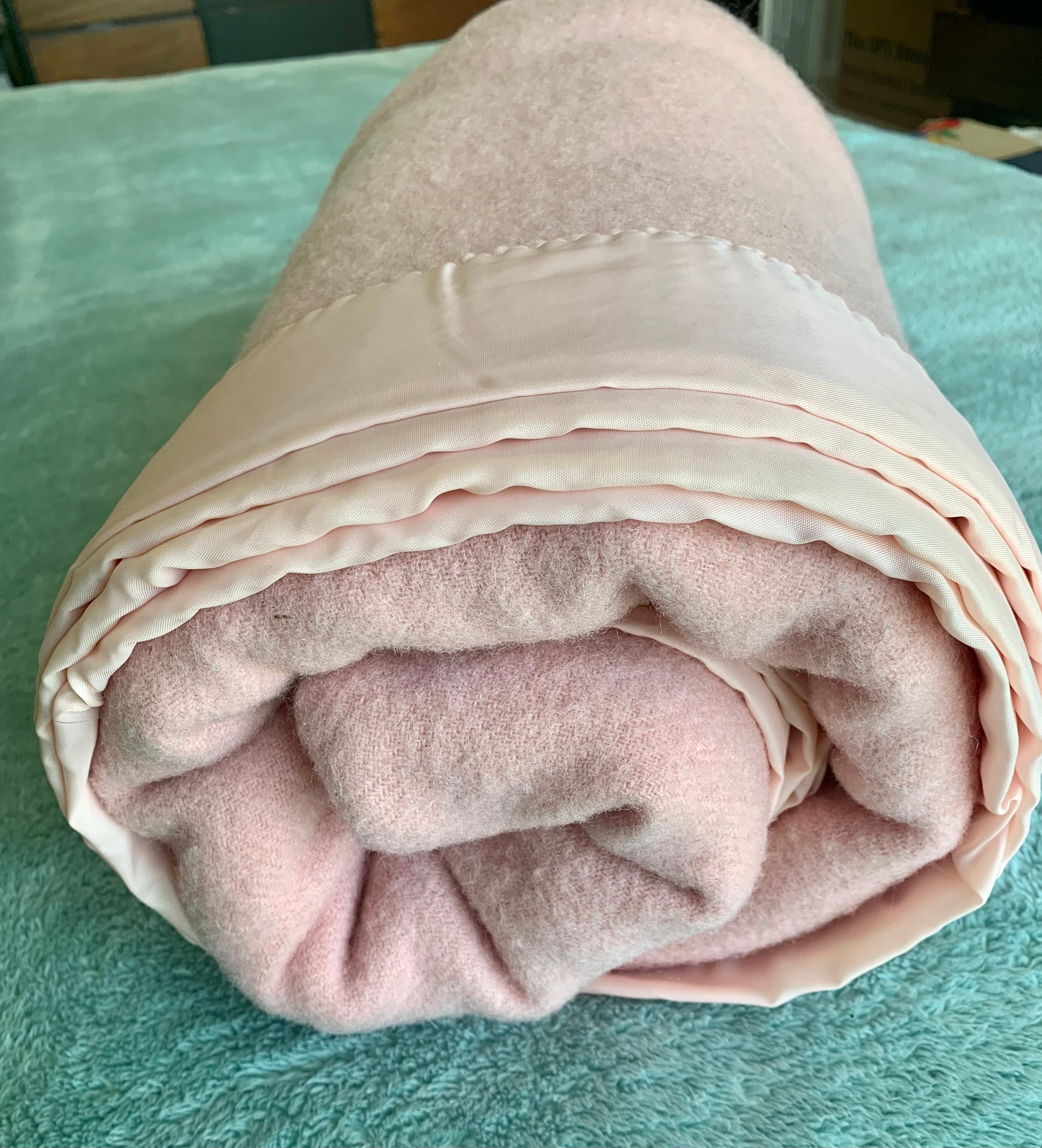 Vintage Wool Pink Satin Trim Twin Blanket 1960's Very Nice 63 X 80