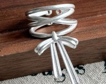 Sierlijke strikring, zilveren verstelbare ring, minimalistische open stapelring, gekruiste band, cadeau voor haar