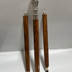 Elegant träkäpp, vintage silverknopphandtag, dekorativ käpp