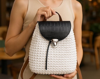 DIY Easy Backpack Crochet Pattern, Digital PDF Tutorial, Handmade Beginner Friendly Rucksack with Handles and Lock