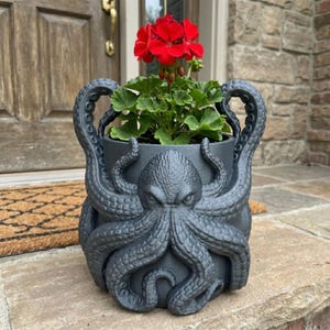 3D Printed Kraken Planter: Octopus Decorative Fantasy Pot for Houseplants