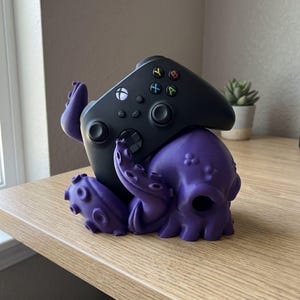3D Print Controller Stand: Xbox Holder Gaming Decor, Fantasy Organizer, Gamer Gift Teen Boy