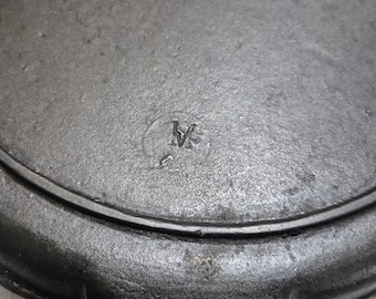 Vintage #8 Cast Iron Griddle, Maker's Mark, Ready to Use