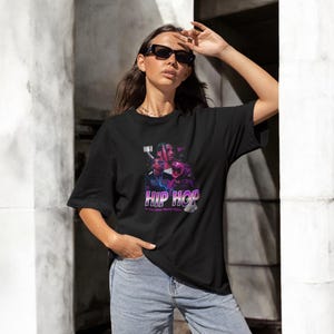 Hip-Hop Graphic T-Shirt – Black Streetwear Tee with Rapper Illustration, Urban Fashion, Music Inspired Hip Hop Shirt