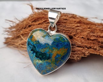 Colgante de corazón de crisocola: Plata de ley 925, joyería de piedras preciosas hecha a mano.