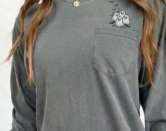 Cute Ghost Pocket Long Sleeve Shirt Comfort Colors Minimalist Halloween T Shirt Youth Spooky Season Tee Flying Bats Fall Festival Top