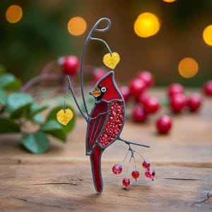 Cardinal Stained Glass Bird Gift, Best Friend Gift, Nature Lover Yard Art, Stained Glass Window Hanging, Bird Suncatcher Decor