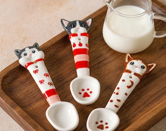 Cuchara de cerámica pintada a mano con diseño de gato, cubertería artesanal para té y postres, regalo ideal para amantes de los gatos.