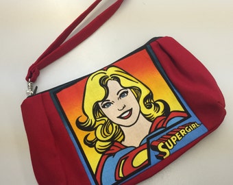 Supergirl Wristlet w/Removable Wristband_Red