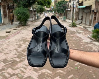 Handgefertigte Schwarz Leder Panjadara Chappal | Traditionelles klassisches Peschawori Chappal| Exklusiv bei SoleMehal