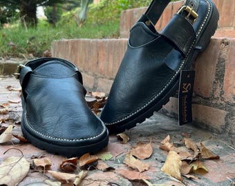 Handgemaakte zwarte Peshawari Chappal | Leren sandalen voor heren | Traditioneel Pakistaans schoeisel | Exclusief voor Mehal