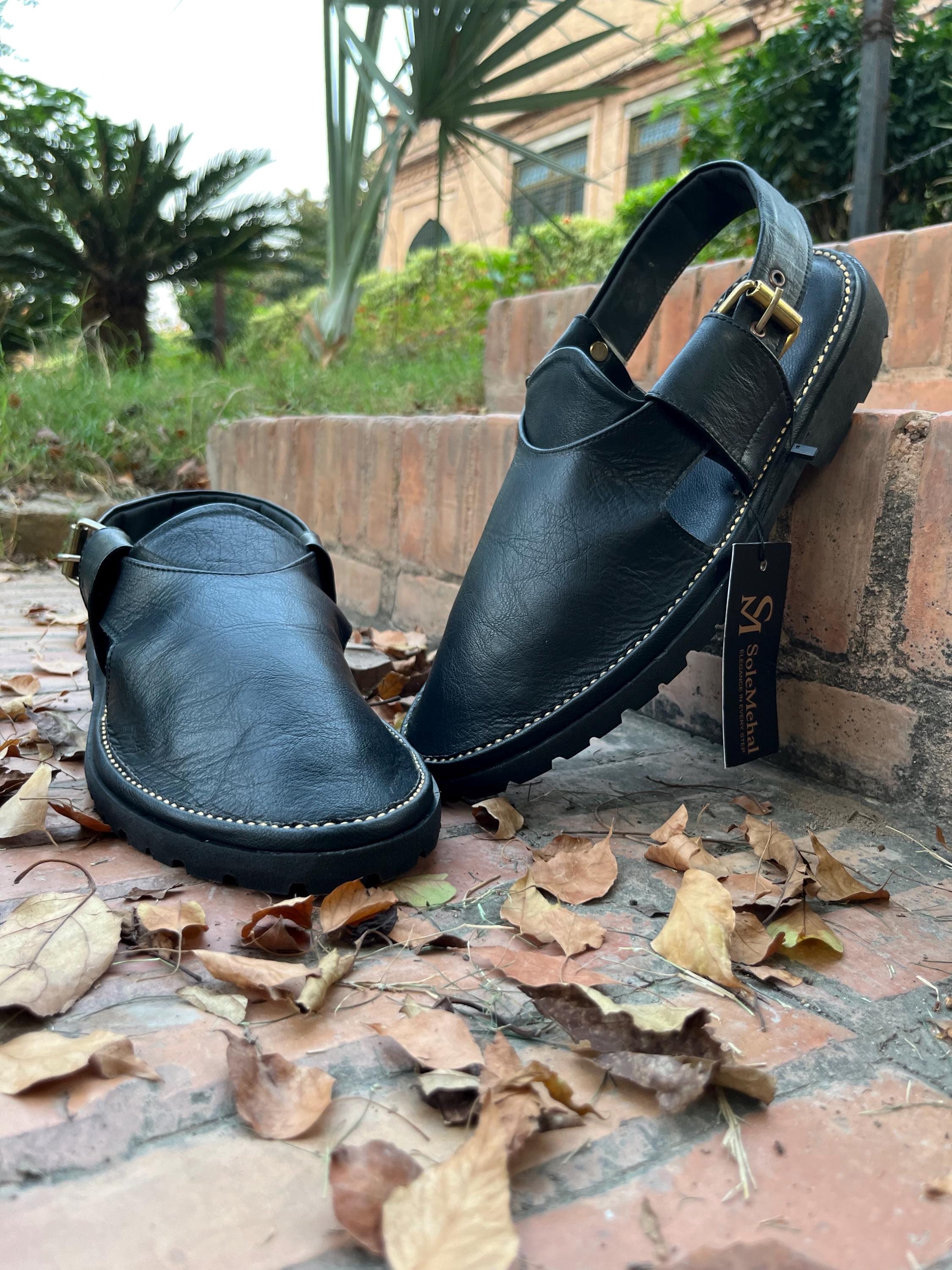 Men’s Black Leather Kaptaan Chappal: Ethnic Handmade Footwear Men Black Peshawari Chappal - Etsy main image 3