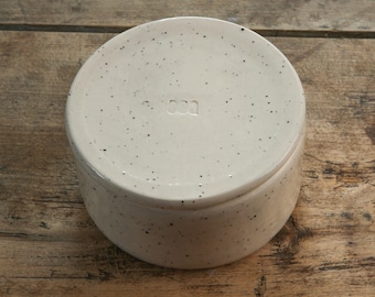 Burriera francese in ceramica – Bianco lucido con macchioline