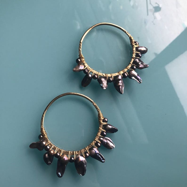 Black Pearl Spike 10G hoop earrings