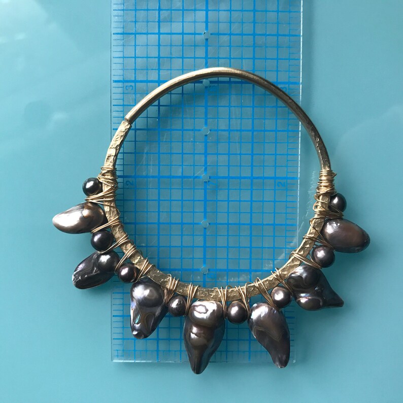 Black Pearl Spike 10G hoop earrings