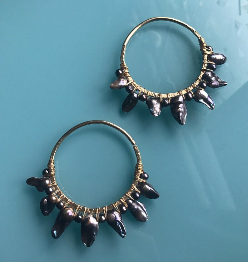 Black Pearl Spike 10G hoop earrings