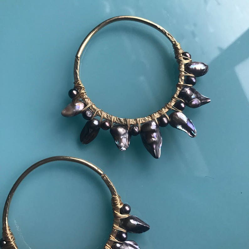 Black Pearl Spike 10G hoop earrings