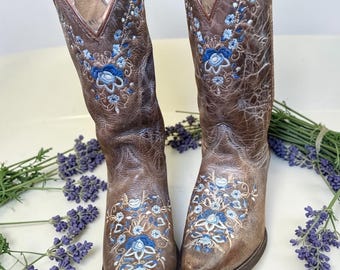 Shyanne Analise Brown Floral Embroidered Western Boots 8.5 Snip Toe Full Grain Leather Cowgirl