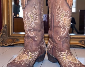 El General Hand-Embroidered Cowgirl Boots • Women’s 9 / Mex 26 • Made in Mexico