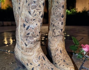 Vintage Corral Cowboy Boots Size 8.5M Distressed Tan Cutout Leather Snip Toe Western Boots
