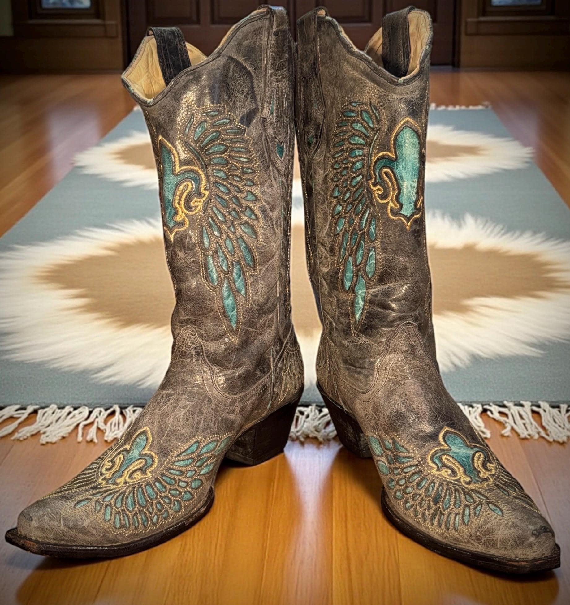 CARRETA HANDCRAFTED LEATHER COWBOY ARTISANAL WINGED FLEUR DE LIS BOOTS. 1991  main image 4