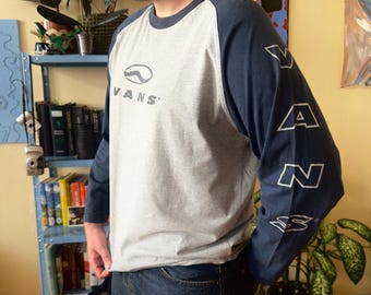 Vintage Vans långärmad skjorta XL: Grå & marinblå logotyp, 90-tals skateboardstil