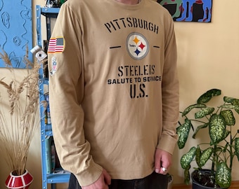 Camiseta Nike NFL Pittsburgh Steelers Salute to Service Dri-Fit de manga larga, talla L, color beige
