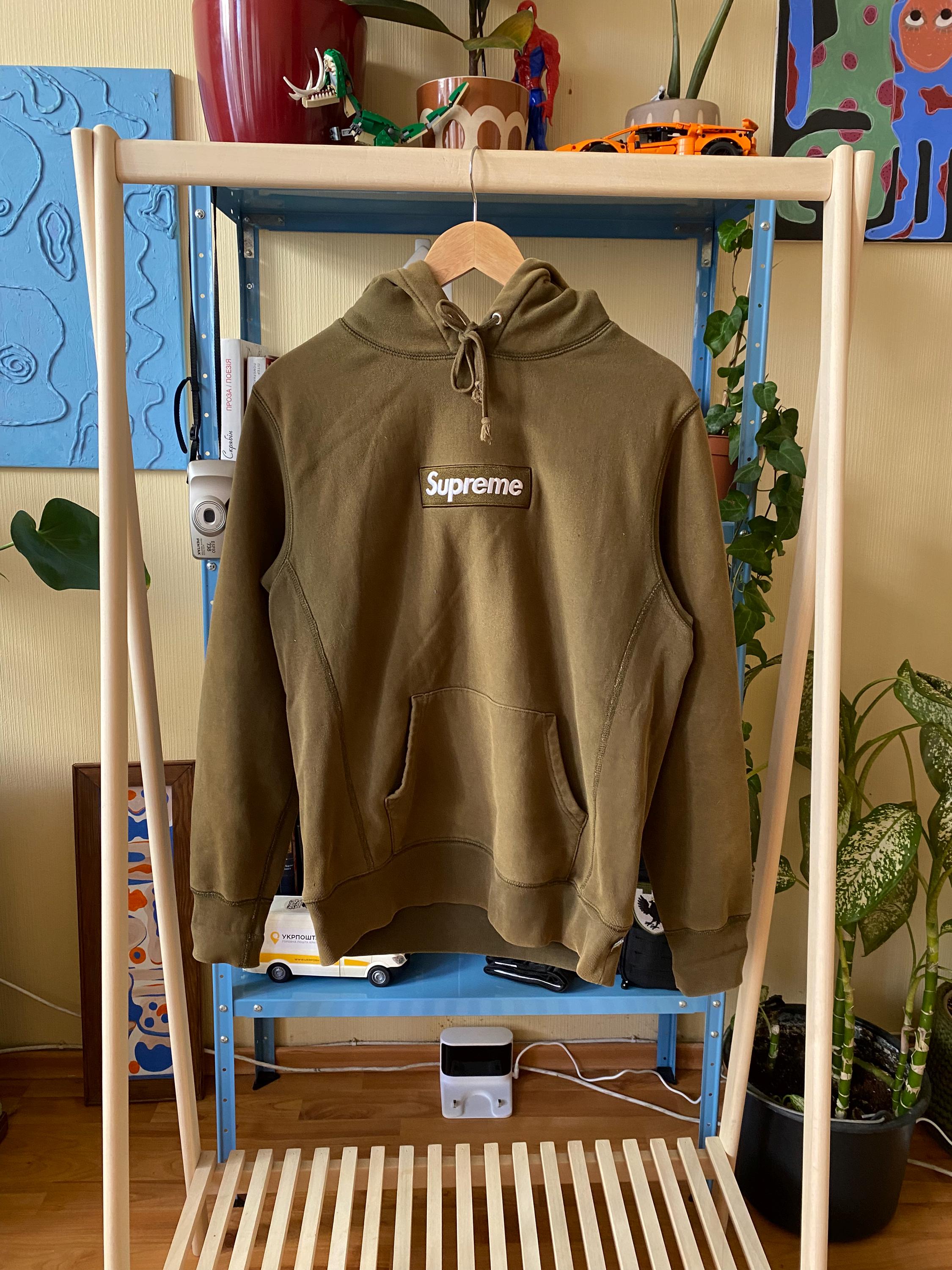 Supreme Olive Box Logo Hoodie M RN 101837, CA 38135 Made in Canada