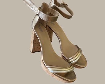 NeroGiardini gouden plateausandalen gemaakt in Italië