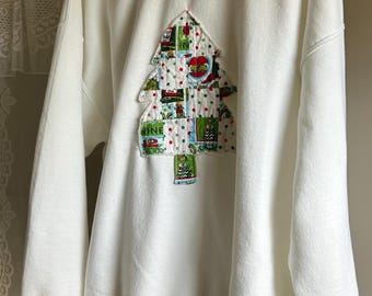 Chic Quilted Grinch Patchwork Sweatshirt