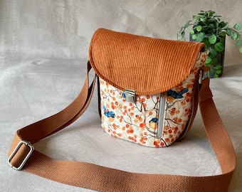 Patrón de bolso en PDF: Bolso bandolera Wanderflap de ChrisW Designs