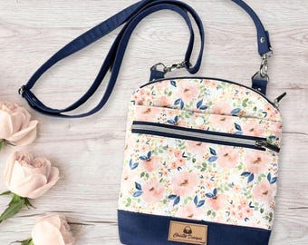 Designer Hipster Cross Body Bag Pattern PDF for sewing your own Purse. Serendipity Hip by ChrisW Designs