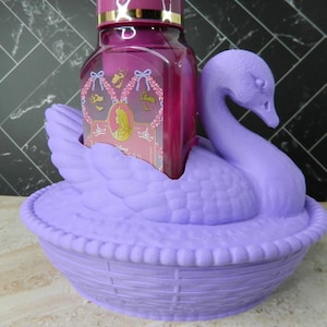 Swan on Nest-tvålhållare: Köks- och badrumsinredning i lantlig stil bild 1