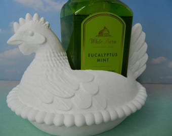 Hen on Nest Soap Holder: Farmhouse Kitchen & Bathroom Decor