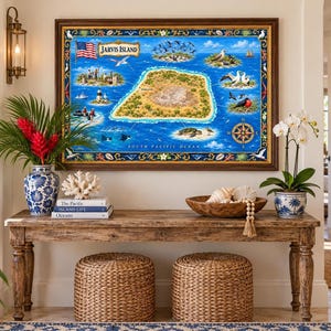 Könnte beinhalten: Ein gerahmter Wandkunstdruck, der eine Karte von Jarvis Island im Südpazifik zeigt. Die Illustration umfasst die Insel, das umliegende blaue Wasser, die lokale Tierwelt, eine Windrose und die amerikanische Flagge mit dem Text Jarvis Island.