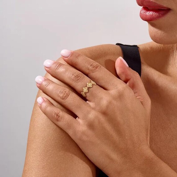 Solid 14K Gold Clover Eternity Ring, Delicate Mil… - image 6