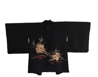 Vintage Black Haori Kimono, Embroidered Carriage Design, Japanese Outerwear