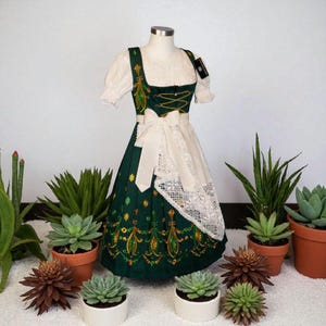Vintage Style Green Dirndl Dress | German & Austrian Oktoberfest Costume