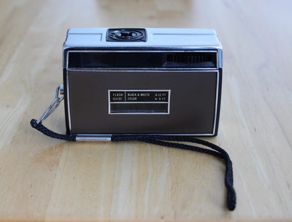 Vintage 1970s Pocket Camera — GAF 136 XF — 126 Cartridge Film